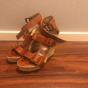 Suede color wedges